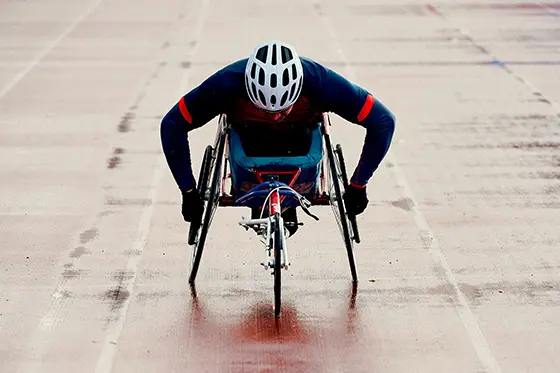 Attrezzature sportive inclusive e riabilitazione