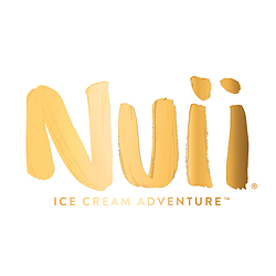 nuii no sfondo